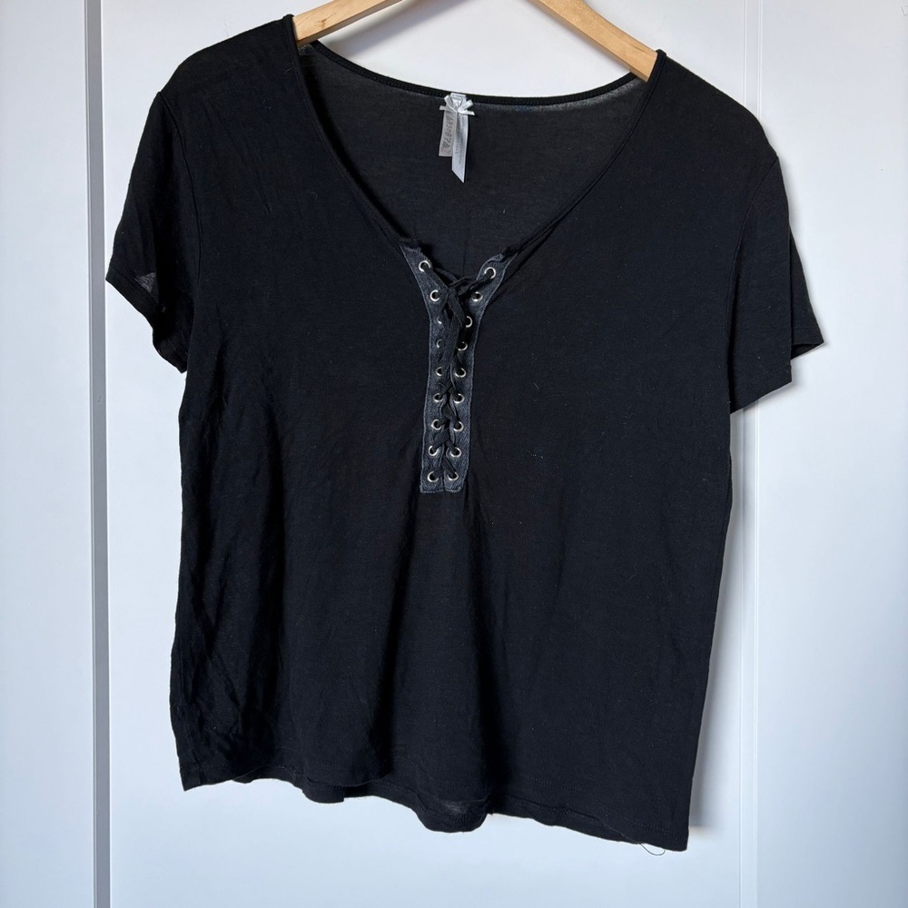 Black Lace-Up V-Neck Top – Soft Goth / 90s Alternative – Size Large